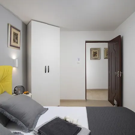 4-bedroom With Pool In * بيروغ