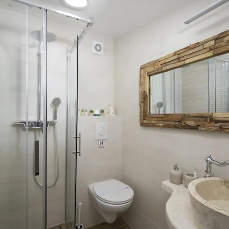 4-bedroom With Pool In Ferienhaus *